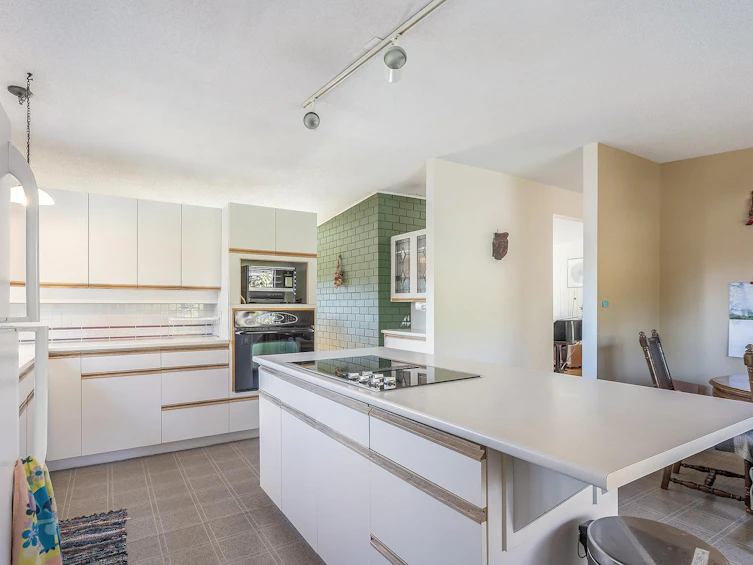 581 Ellis Street, North Vancouver, BC, V7H 2G8 - 9