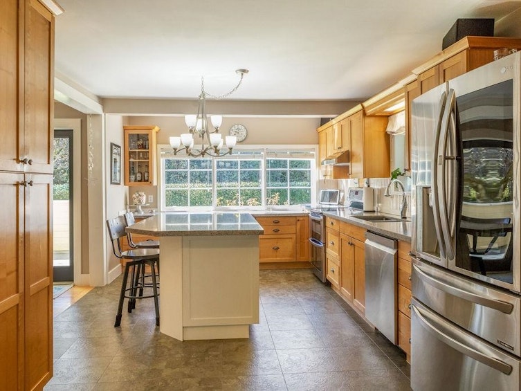 1266 Reed Road, Gibsons, BC, V0N 1V7 - 3