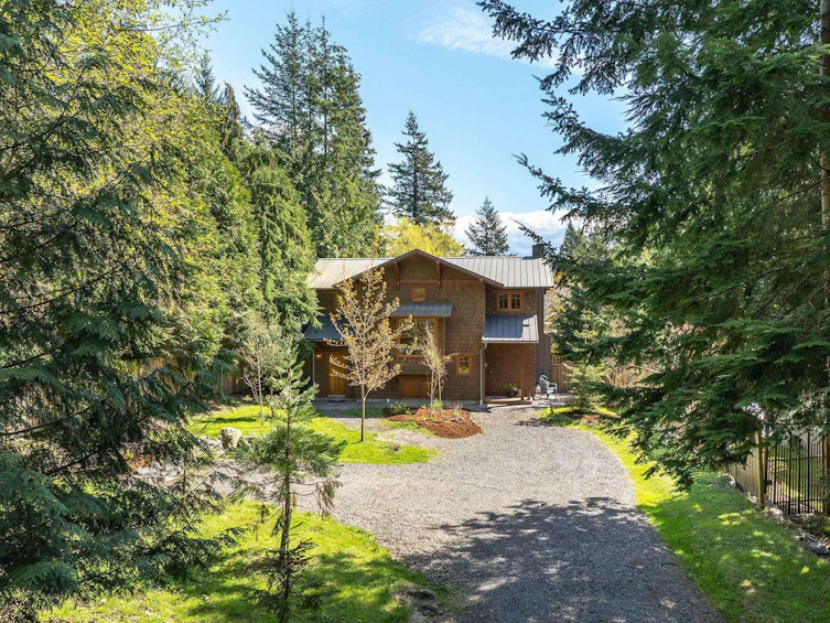 1117 Miller Road, Bowen Island, BC, V0N 1G1 - 2