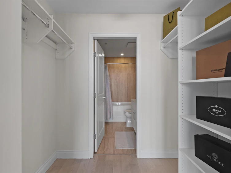 608-175 Victory Ship Way, North Vancouver, BC, V7L 0G1 - 11
