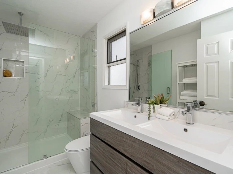 2948 Roseglen Court, Burnaby, BC, V5A 3W4 - 24