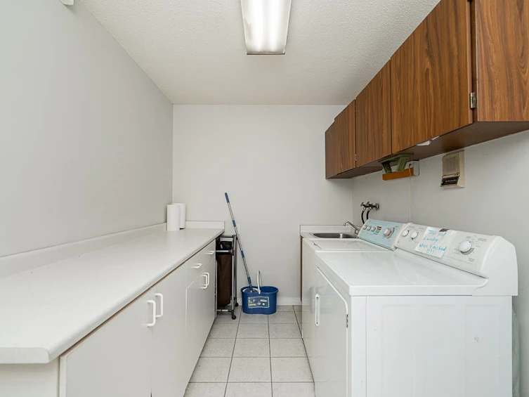 2948 Roseglen Court, Burnaby, BC, V5A 3W4 - 27