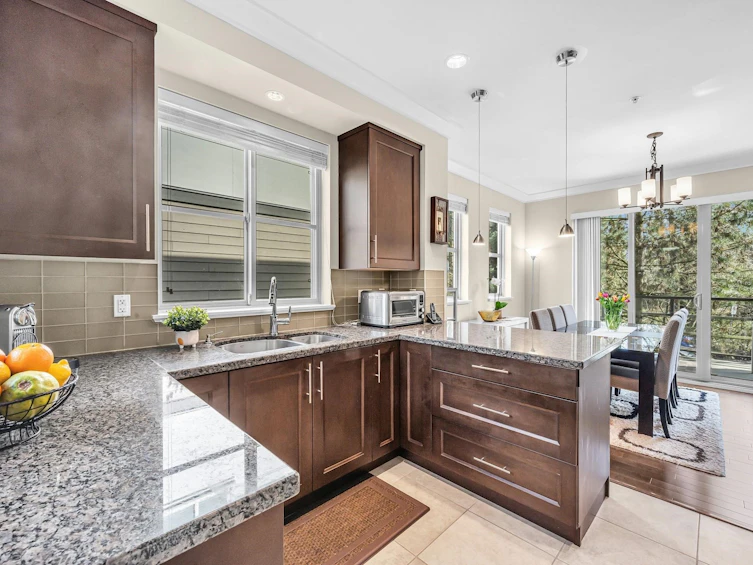 6-3025 Baird Road, North Vancouver, BC, V7K 2G5 - 10