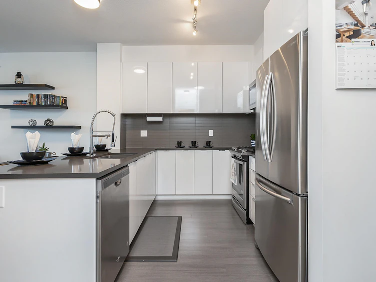 426-15137 33 Avenue, Surrey, BC, V3Z 0N7 - 6
