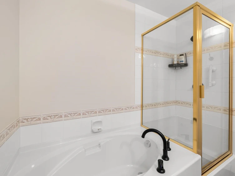 403-678 W Queens Road, North Vancouver, BC, V7N 2L3 - 16