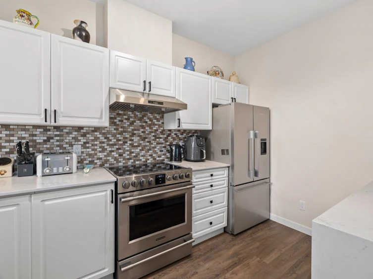 403-678 W Queens Road, North Vancouver, BC, V7N 2L3 - 10