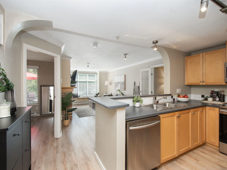 109-1111 Lynn Valley Road, North Vancouver, BC, V7J 3V4 - 13