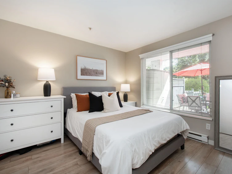 109-1111 Lynn Valley Road, North Vancouver, BC, V7J 3V4 - 14