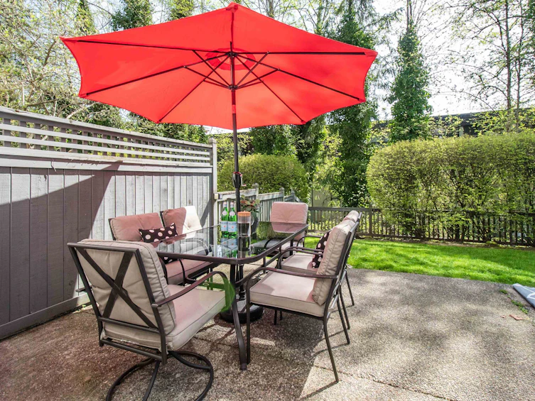 109-1111 Lynn Valley Road, North Vancouver, BC, V7J 3V4 - 18