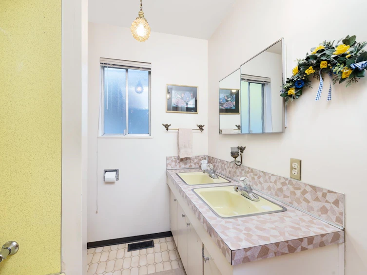 4405 Glencanyon Drive, North Vancouver, BC, V7N 4B4 - 12