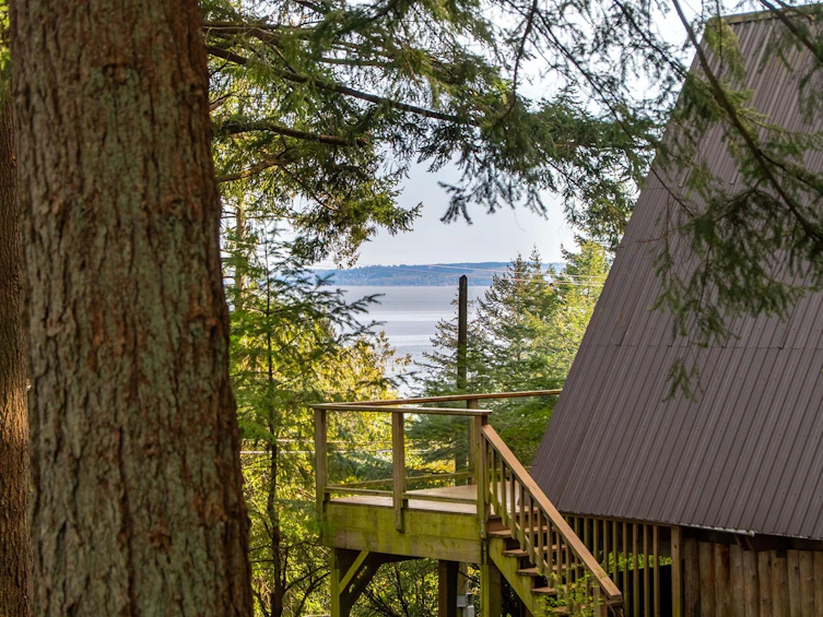 912 Taylor Road, Bowen Island, BC, V0N 1G1 - 3
