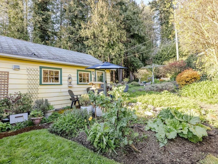 2873 Lower Road, Roberts Creek, BC, V0N 2W4 - 26