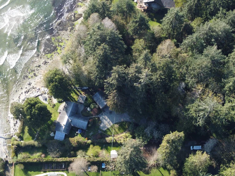 2873 Lower Road, Roberts Creek, BC, V0N 2W4 - 3