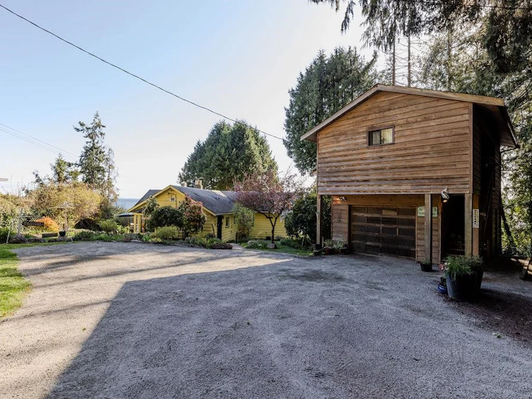 2873 Lower Road, Roberts Creek, BC, V0N 2W4 - 24