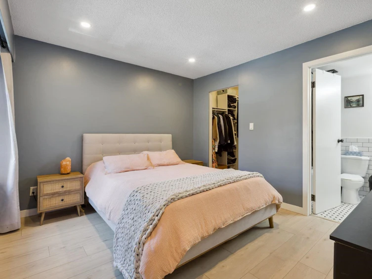 1894 Purcell Way, North Vancouver, BC, V7J 3K3 - 23