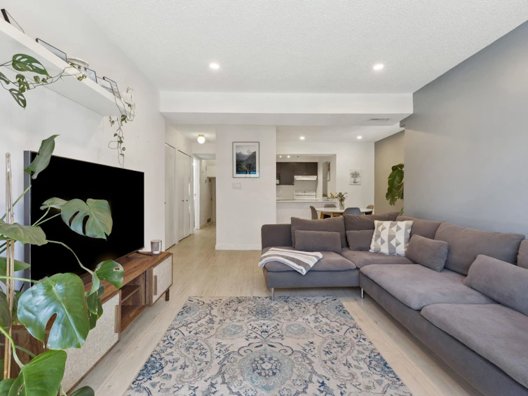 1894 Purcell Way, North Vancouver, BC, V7J 3K3 - 2