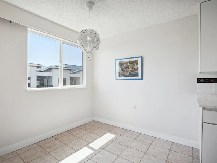 205-371 Ellesmere Avenue, Burnaby, BC, V5B 3T1 - 12