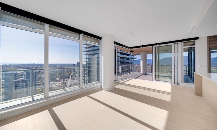 4203-4890 Lougheed Highway