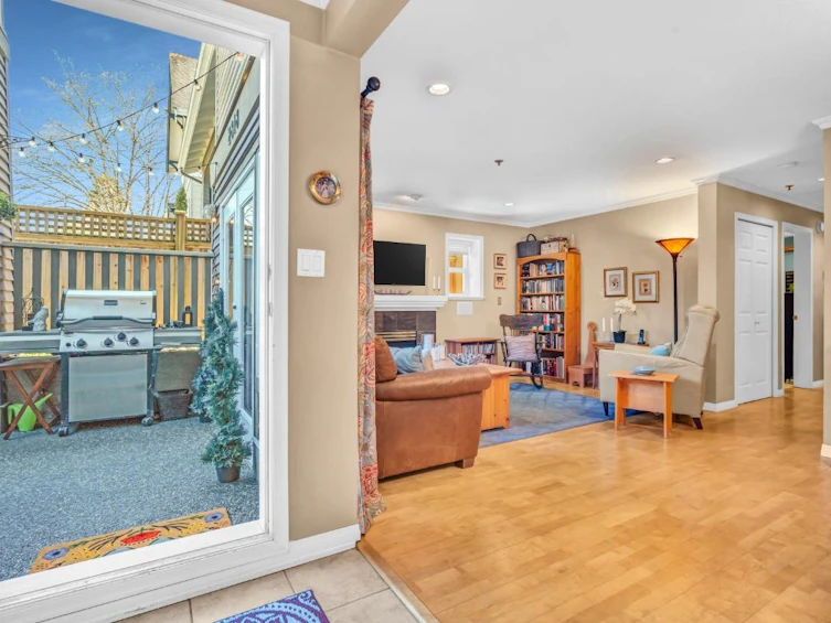 2818 W 3rd Avenue, Vancouver, BC, V6K 1M7 - 8