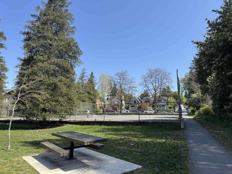 2818 W 3rd Avenue, Vancouver, BC, V6K 1M7 - 30