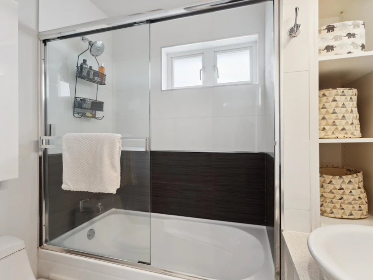 1247 E 23rd Avenue, Vancouver, BC, V5V 1Z1 - 13