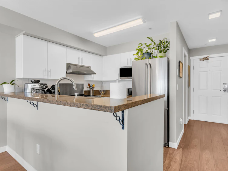304-1707 Charles Street, Vancouver, BC, V5L 2T6 - 6