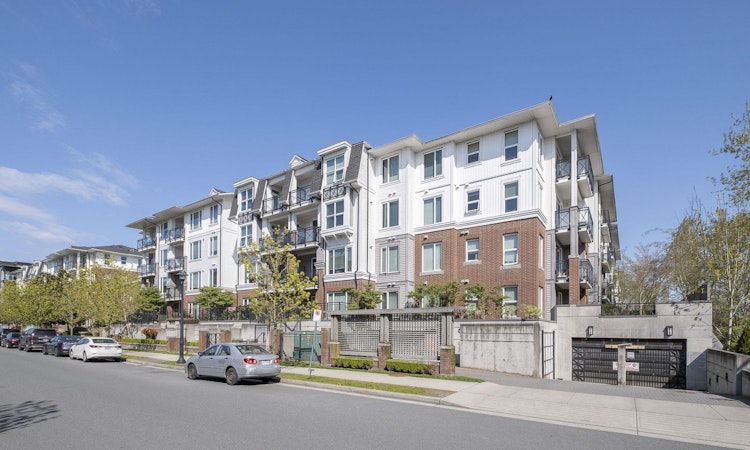 121-9399 Odlin Road