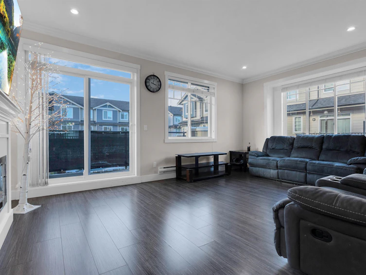 113-13898 64 Avenue, Surrey, BC, V3W 1L6 - 2