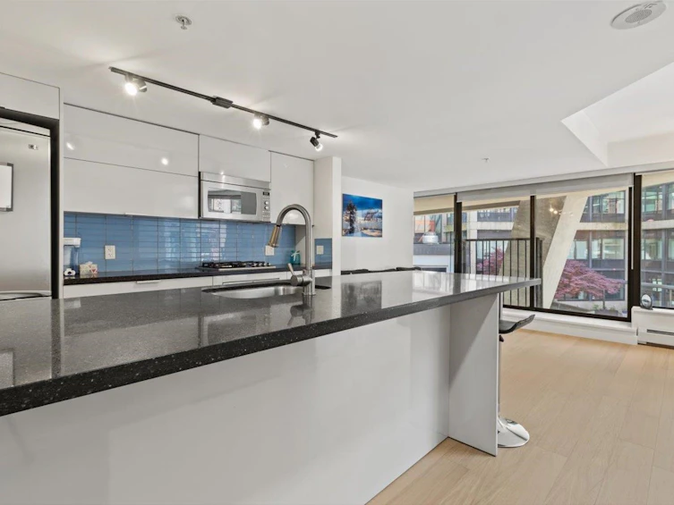 606-128 W Cordova Street, Vancouver, BC, V6B 0E6 - 4