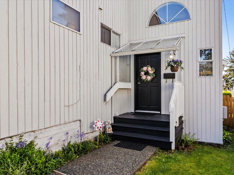 513 E 6th Street, North Vancouver, BC, V7L 1R2 - 3