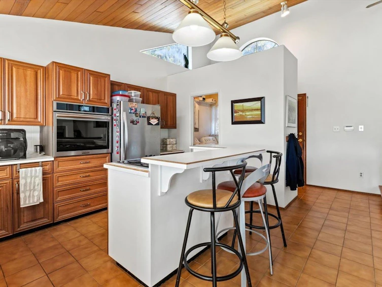 513 E 6th Street, North Vancouver, BC, V7L 1R2 - 5