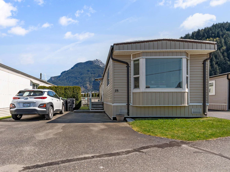 18-62780 Flood Hope Road, Hope, BC, V0X 1L2 - 3