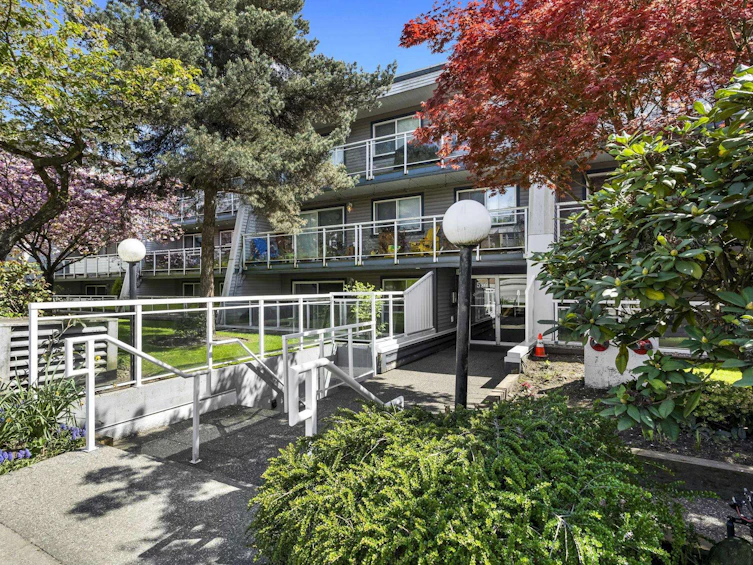203-550 Royal Avenue, New Westminster, BC, V3L 5H9 - 33