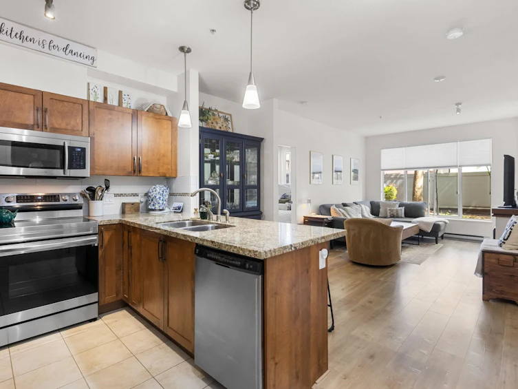 105-11950 Harris Road, Pitt Meadows, BC, V3Y 0B7 - 3