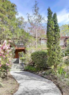 3770 Cedar Crescent