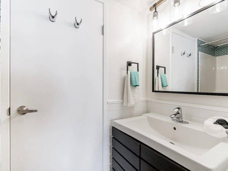 201-1845 W 7th Avenue, Vancouver, BC, V6J 1S9 - 15