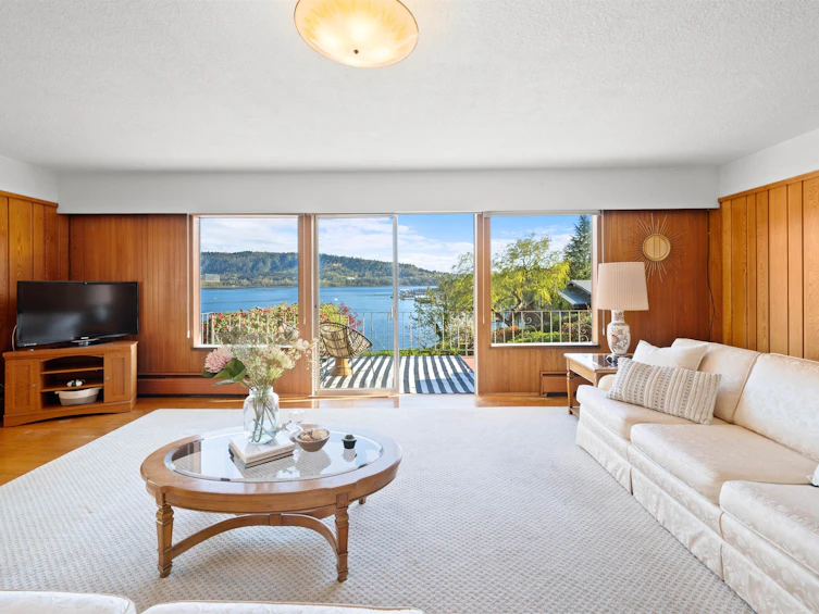 4489 Stonehaven Avenue, North Vancouver, BC, V7G 1E7 - 6