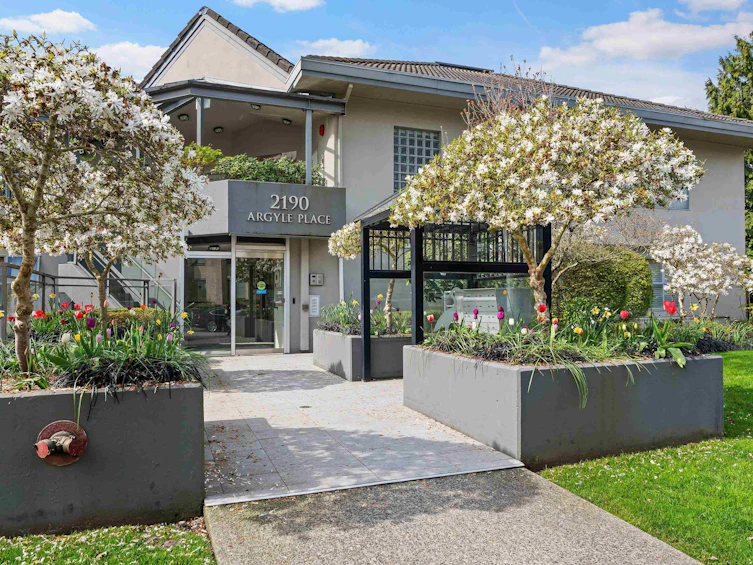 303-2190 Argyle Avenue, West Vancouver, BC, V7V 1A4 - 38