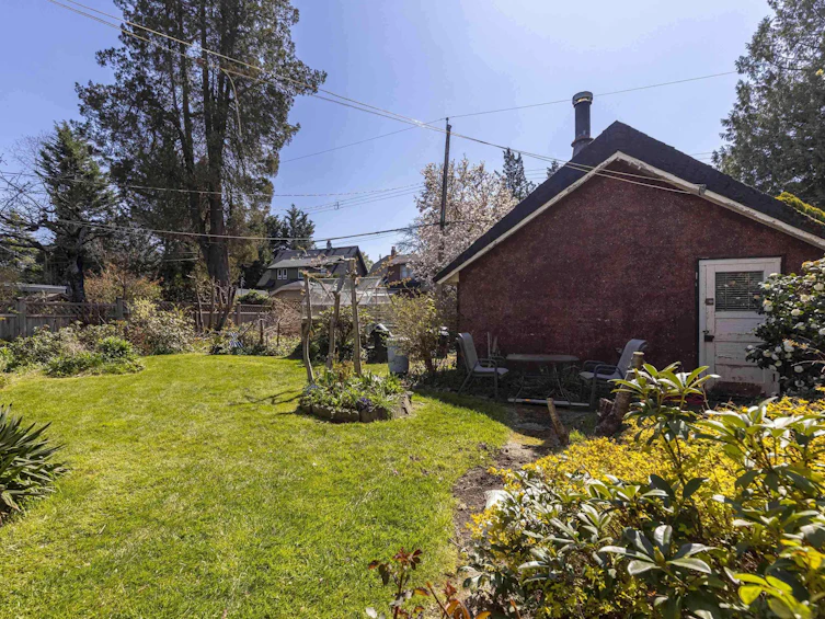 4250 W 9th Avenue, Vancouver, BC, V6R 2C5 - 13