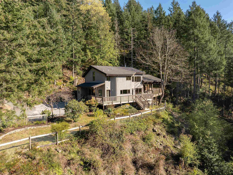 1557 Whitesails Drive, Bowen Island, BC, V0N 1G2 - 32