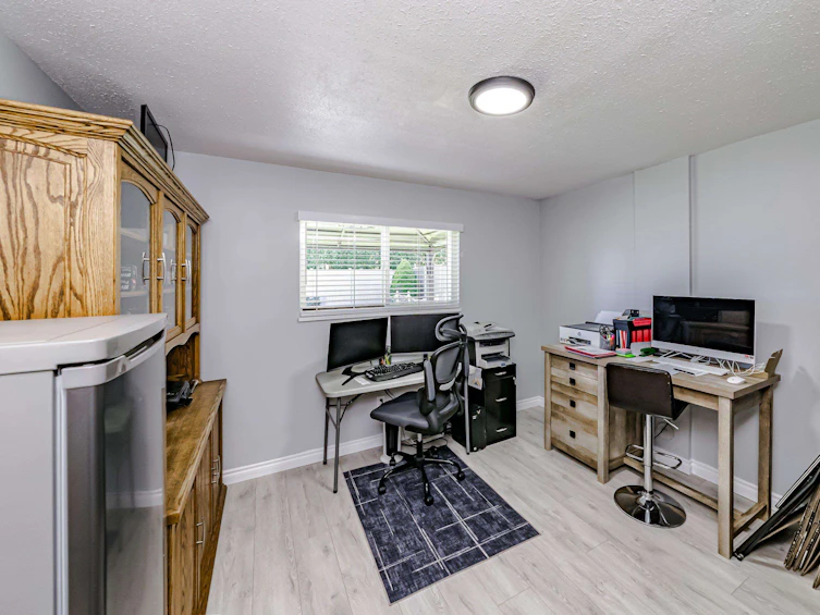 20114 120a Avenue, Maple Ridge, BC, V2X 3M3 - 22