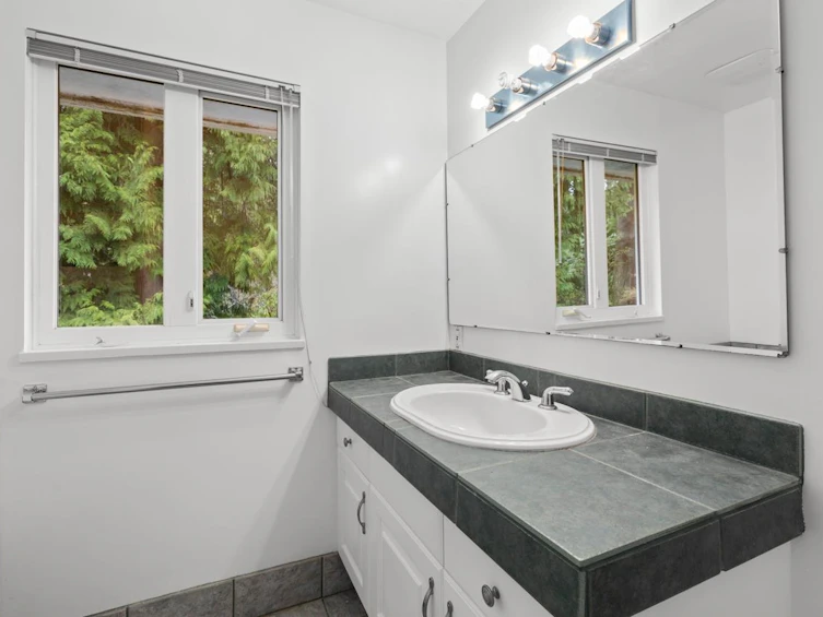 4994 Keith Road, West Vancouver, BC, V7W 2N1 - 19