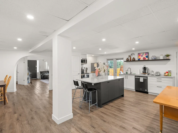 822 Burnaby Street, New Westminster, BC, V3L 4V9 - 29