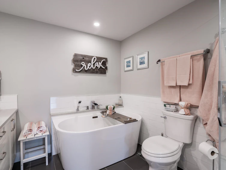 208-1441 Blackwood Street, Surrey, BC, V4B 3V6 - 23