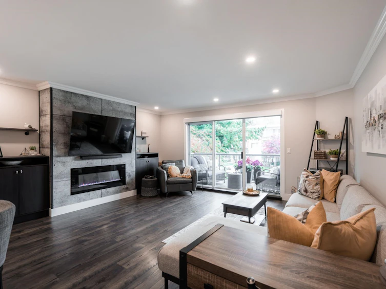 208-1441 Blackwood Street, Surrey, BC, V4B 3V6 - 12