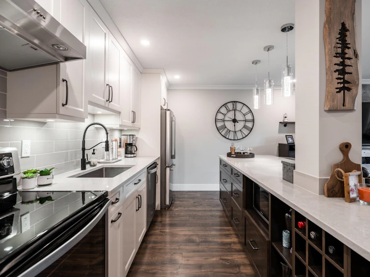 208-1441 Blackwood Street, Surrey, BC, V4B 3V6 - 10