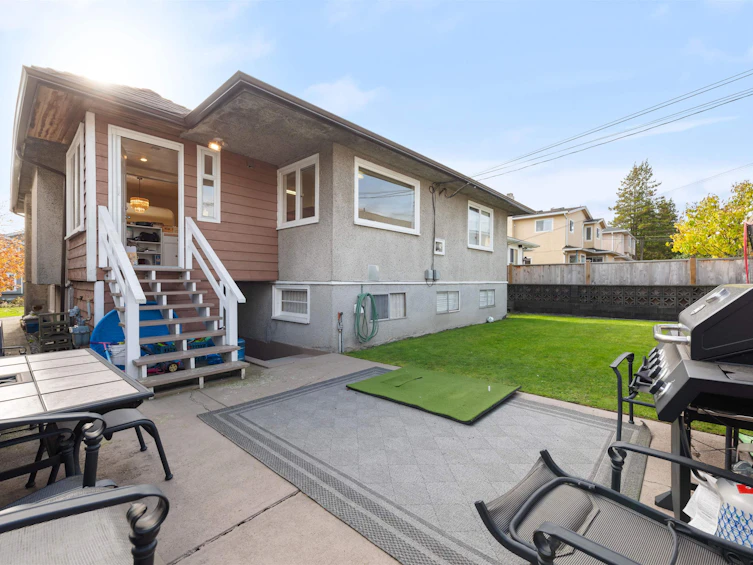 257 W 46th Avenue, Vancouver, BC, V5Y 2X2 - 17