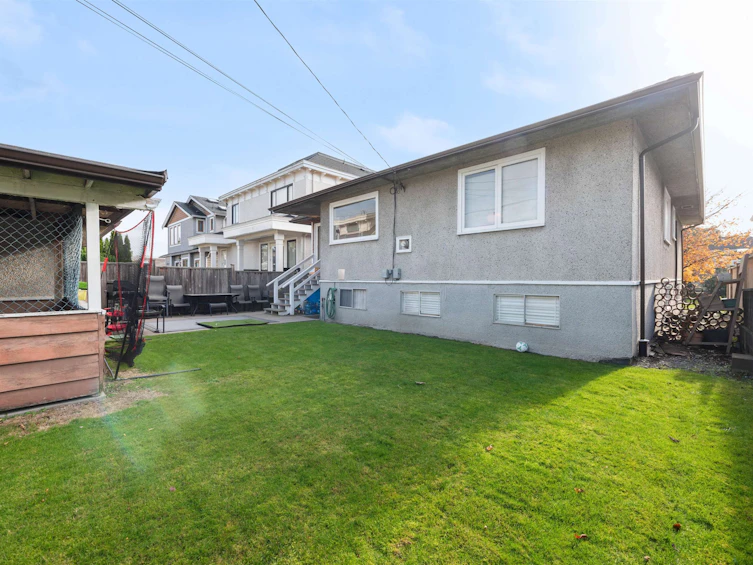 257 W 46th Avenue, Vancouver, BC, V5Y 2X2 - 15