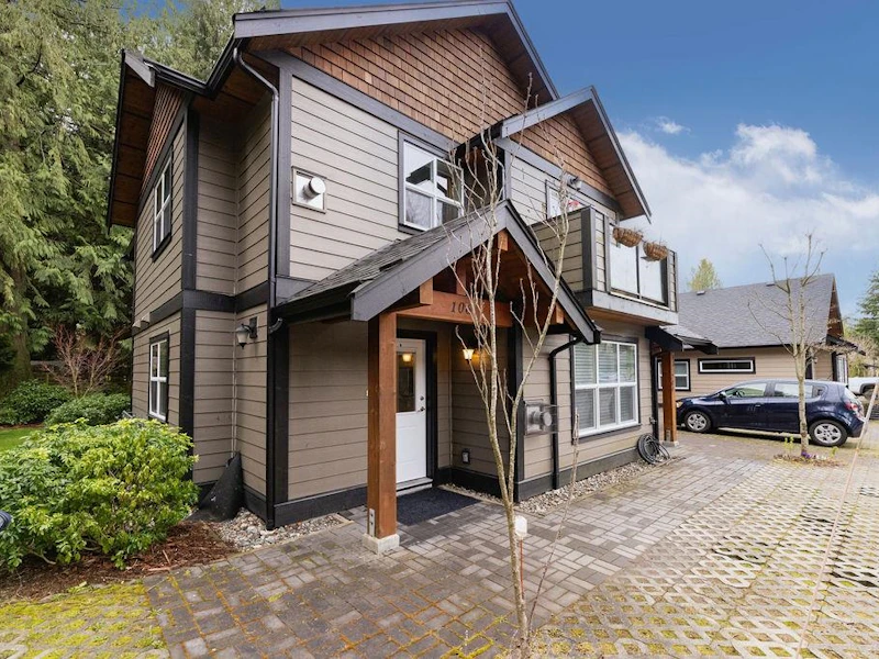 106 - 518 Shaw Road, Gibsons BC