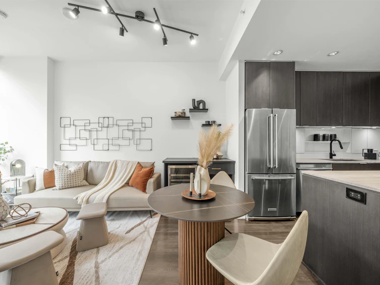 1696 Quebec Street, Vancouver, BC, V6A 3L6 - 2